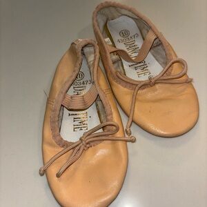 Soft Pink Leather Ballet Dance Slippers